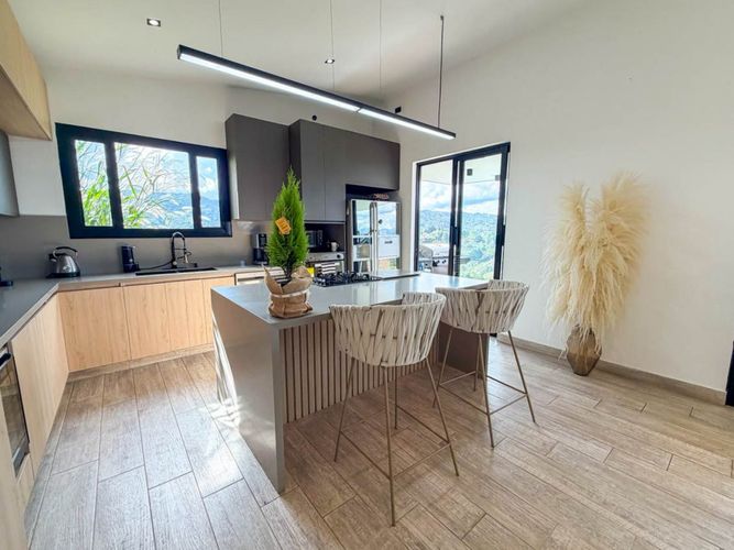 Casa de 5 alcobas en venta en Guarne, 330 m² · foto 15 de 24