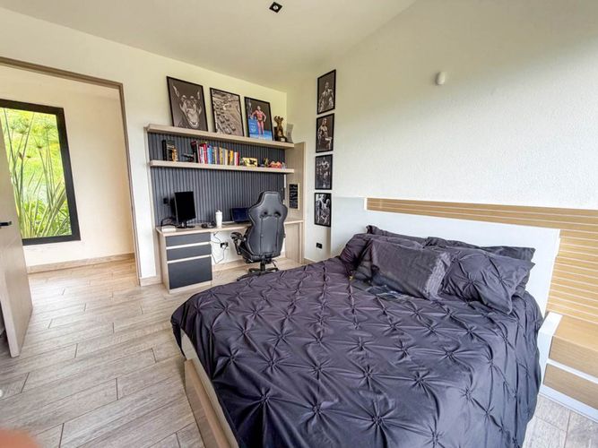 Casa de 5 alcobas en venta en Guarne, 330 m² · foto 20 de 24
