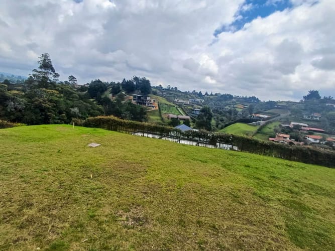 Casa de 4 alcobas en venta en El Carmen de Viboral, 400 m² · foto 2 de 24