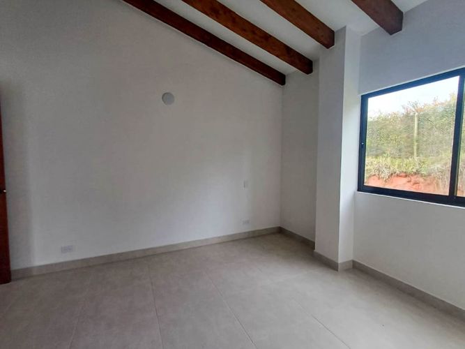 Casa de 4 alcobas en venta en El Carmen de Viboral, 400 m² · foto 12 de 24