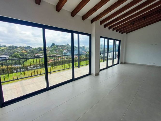 Casa de 4 alcobas en venta en El Carmen de Viboral, 400 m² · foto 23 de 24