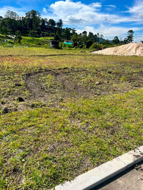 Lote en venta en El Tambo, La Ceja, 1403 m² · foto 4 de 5