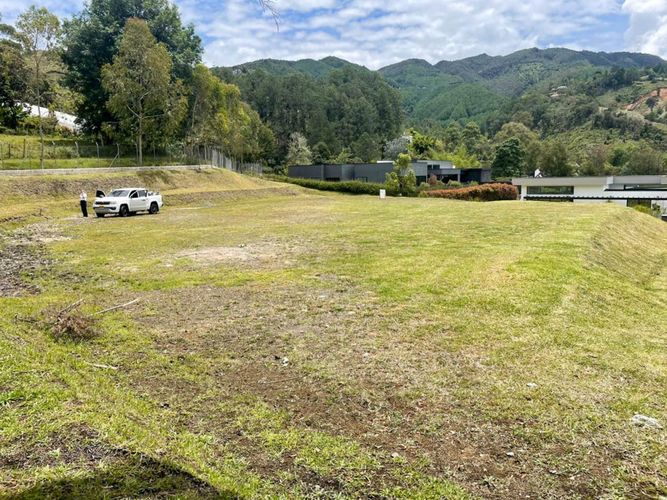 Lote en venta en Los Salados, El Retiro, 2539 m² · foto 9 de 10