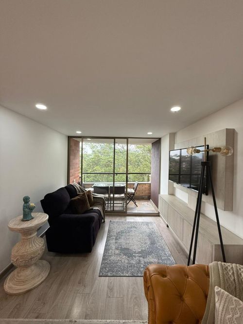 Apartamento de 3 alcobas en arriendo en Los Naranjos, Medellín, 90 m² · foto 5 de 20