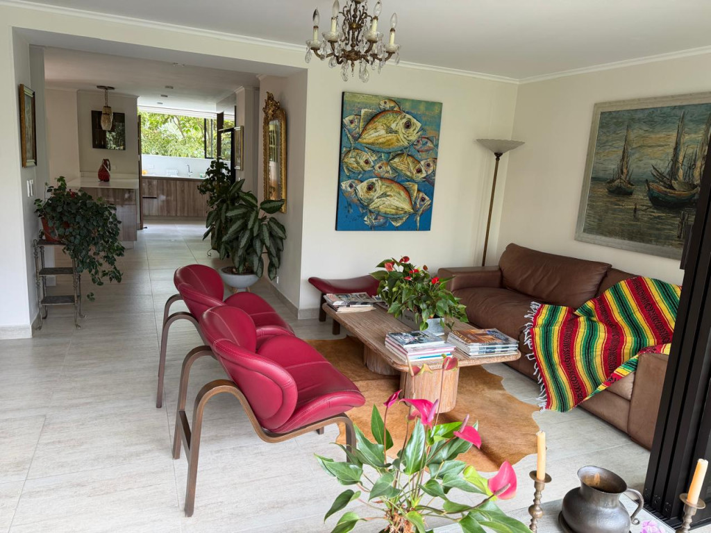 Apartamento en arriendo en El Poblado, Medellín · foto 3 de 17