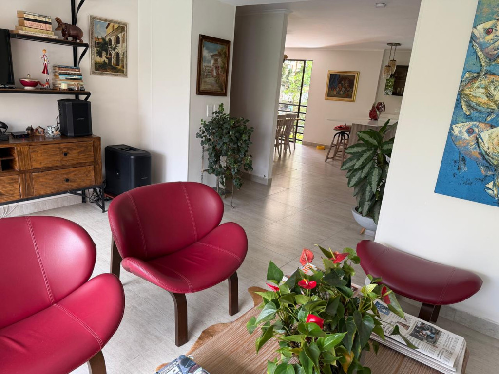 Apartamento en arriendo en El Poblado, Medellín · foto 4 de 17