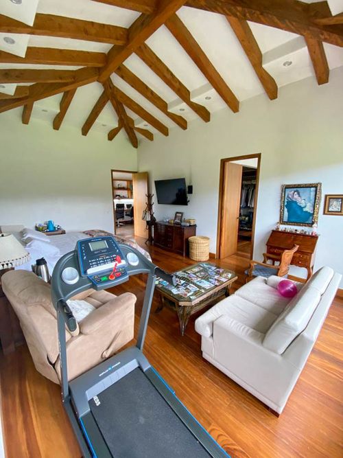 Casa de 3 alcobas en venta en Lomitas, La Ceja, 375 m² · foto 6 de 7