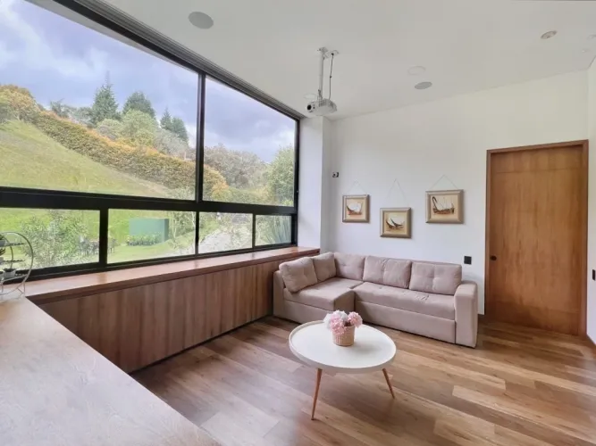 Casa de 3 alcobas en venta en La Mosquita, Rionegro, 310 m² · foto 19 de 24
