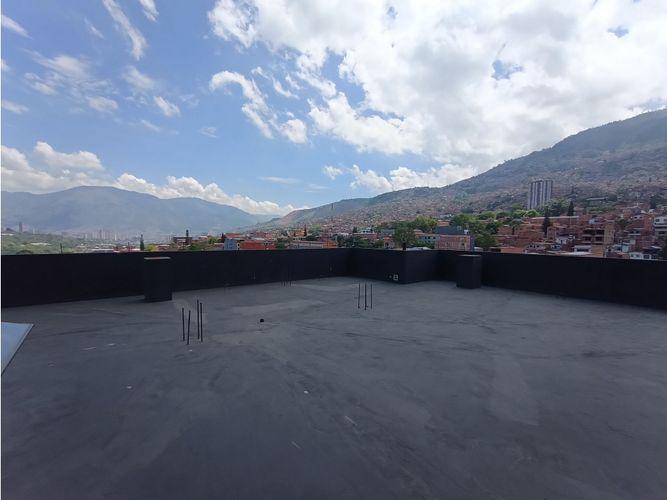Local en arriendo en San Isidro, Medellín, 100 m² · foto 2 de 6