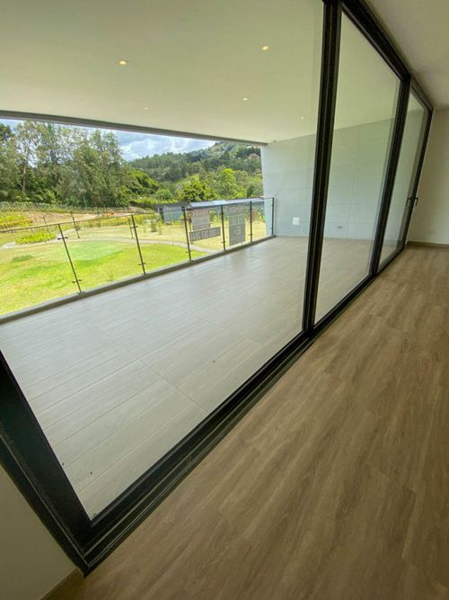 Apartamento de 2 alcobas en venta en Pontezuela, Rionegro, 1266 m² · foto 3 de 19