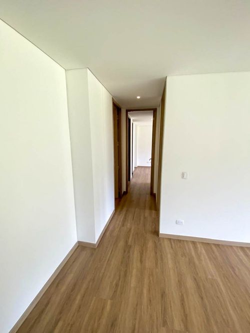 Apartamento de 2 alcobas en venta en Pontezuela, Rionegro, 1266 m² · foto 5 de 19