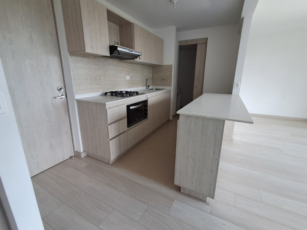 Apartamento en arriendo en Centro, Rionegro · foto 5 de 11