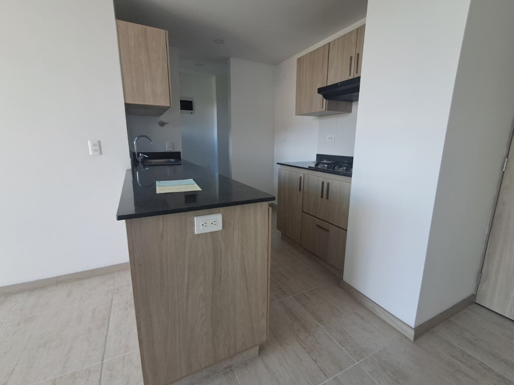 Apartamento en arriendo en Centro, Rionegro · foto 4 de 13