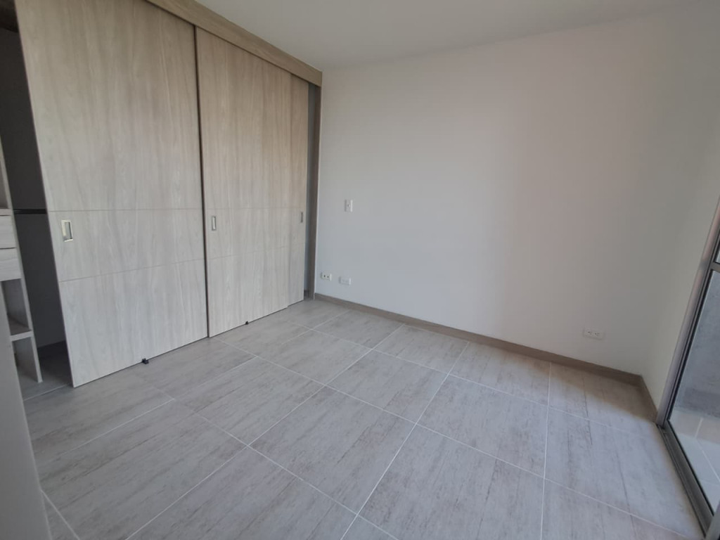 Apartamento en arriendo en Centro, Rionegro · foto 8 de 13