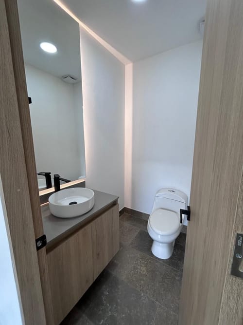 Oficina en arriendo en Las Palmas, Envigado, 64 m² · foto 8 de 8