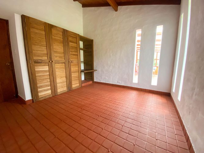 Casa de 3 alcobas en venta en Vía Las Palmas, El Retiro, 180 m² · foto 16 de 18