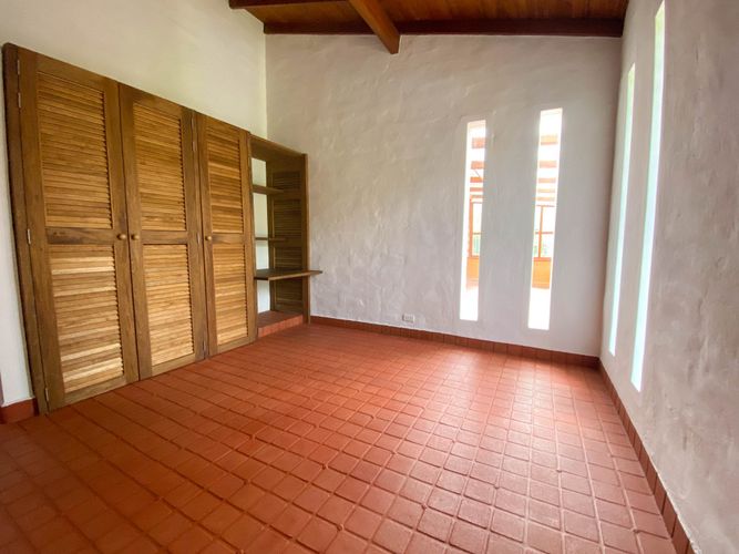Casa de 3 alcobas en venta en Vía Las Palmas, El Retiro, 180 m² · foto 17 de 18