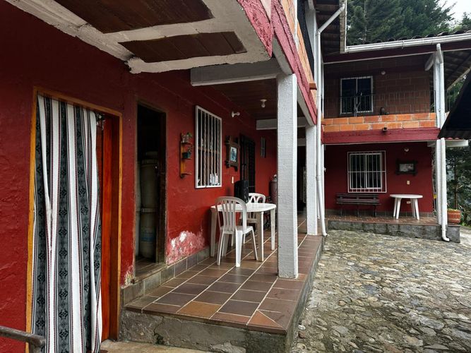 Finca en venta en Las Palmas, Envigado, 251 m² · foto 4 de 19