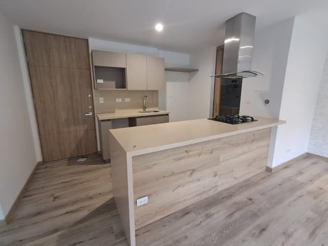 Apartamento de 2 alcobas en venta en Santa Elena, El Retiro, 75 m² · foto 5 de 10