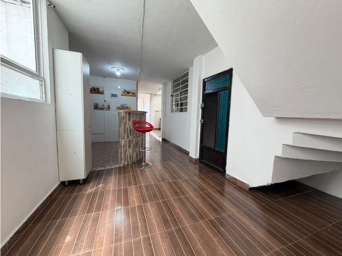 Apartamento de 3 alcobas en arriendo en El Rosario, Medellín, 78 m² · foto 3 de 14