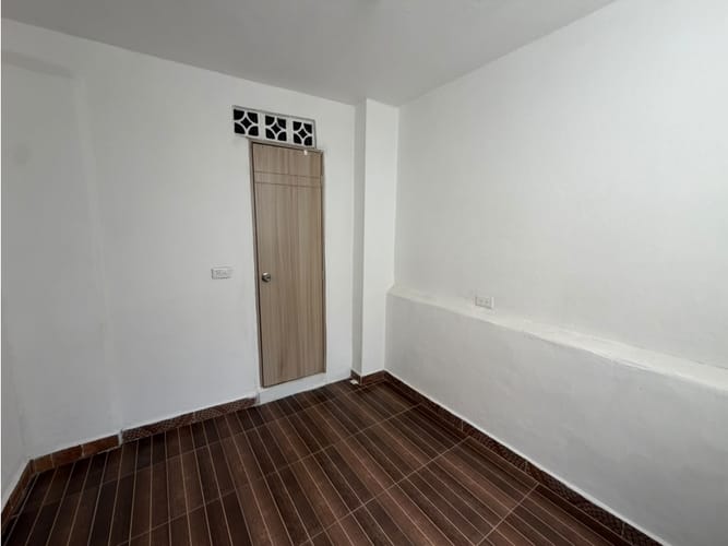 Apartamento de 3 alcobas en arriendo en El Rosario, Medellín, 78 m² · foto 5 de 14
