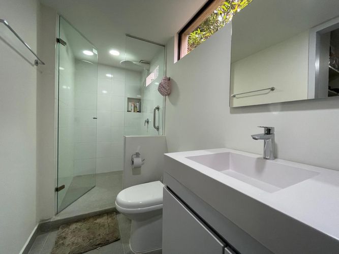 Apartamento de 3 alcobas en venta en Altos Del Poblado, Medellín, 210 m² · foto 15 de 23