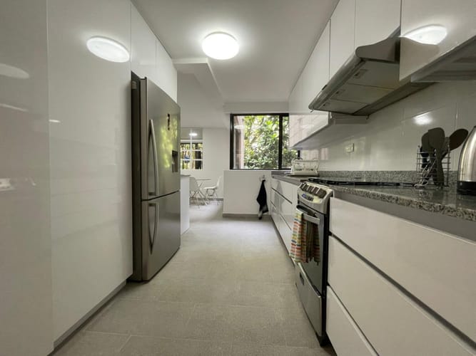 Apartamento de 3 alcobas en venta en Altos Del Poblado, Medellín, 210 m² · foto 16 de 23