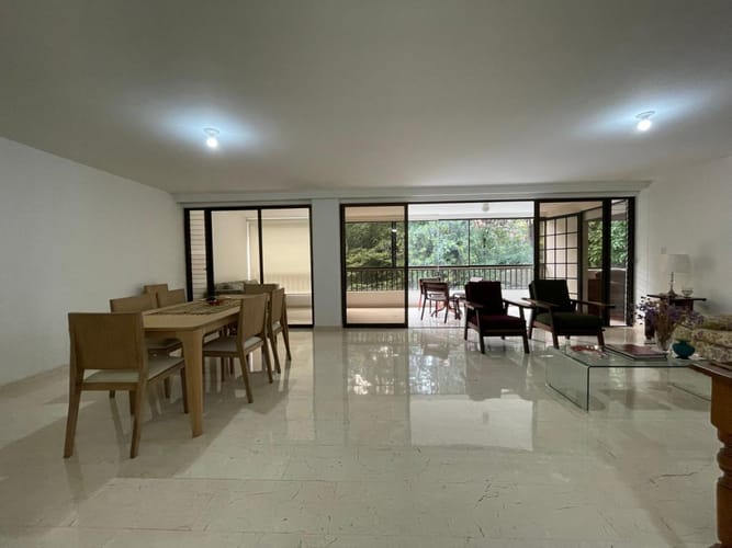 Apartamento de 3 alcobas en venta en Altos Del Poblado, Medellín, 210 m² · foto 18 de 23