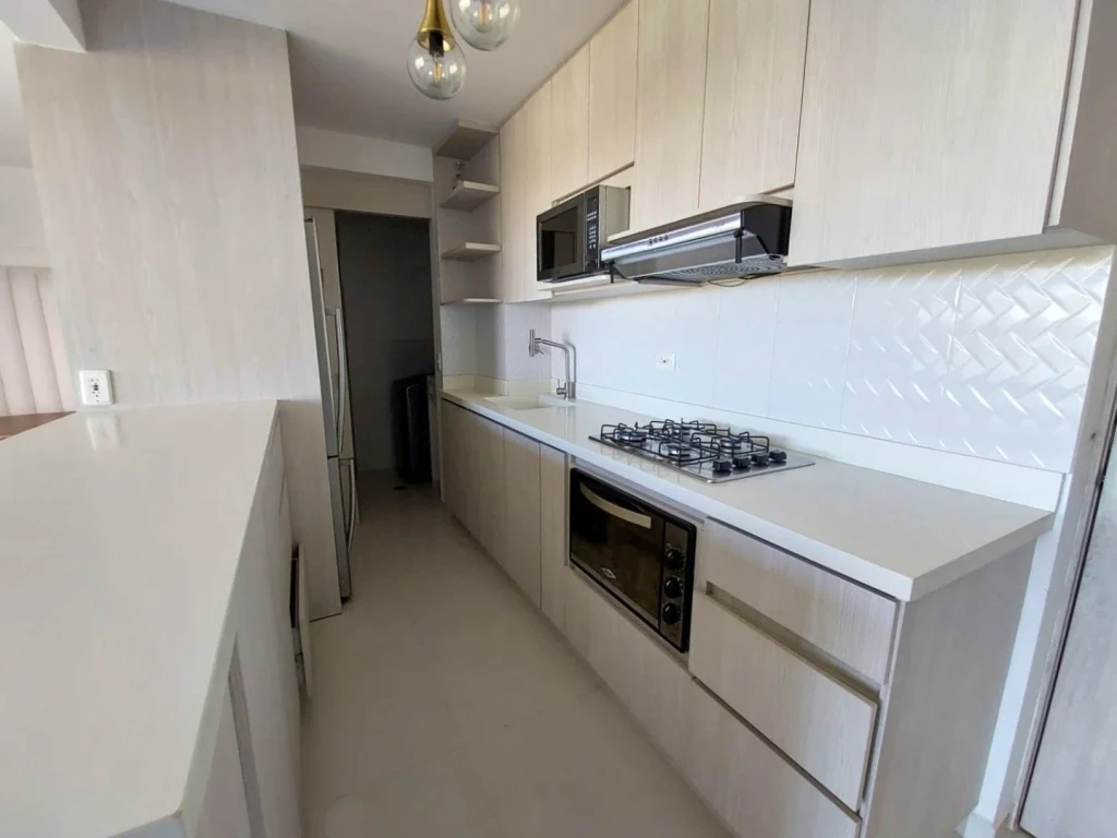 Apartamento en arriendo en Rionegro · foto 8 de 14