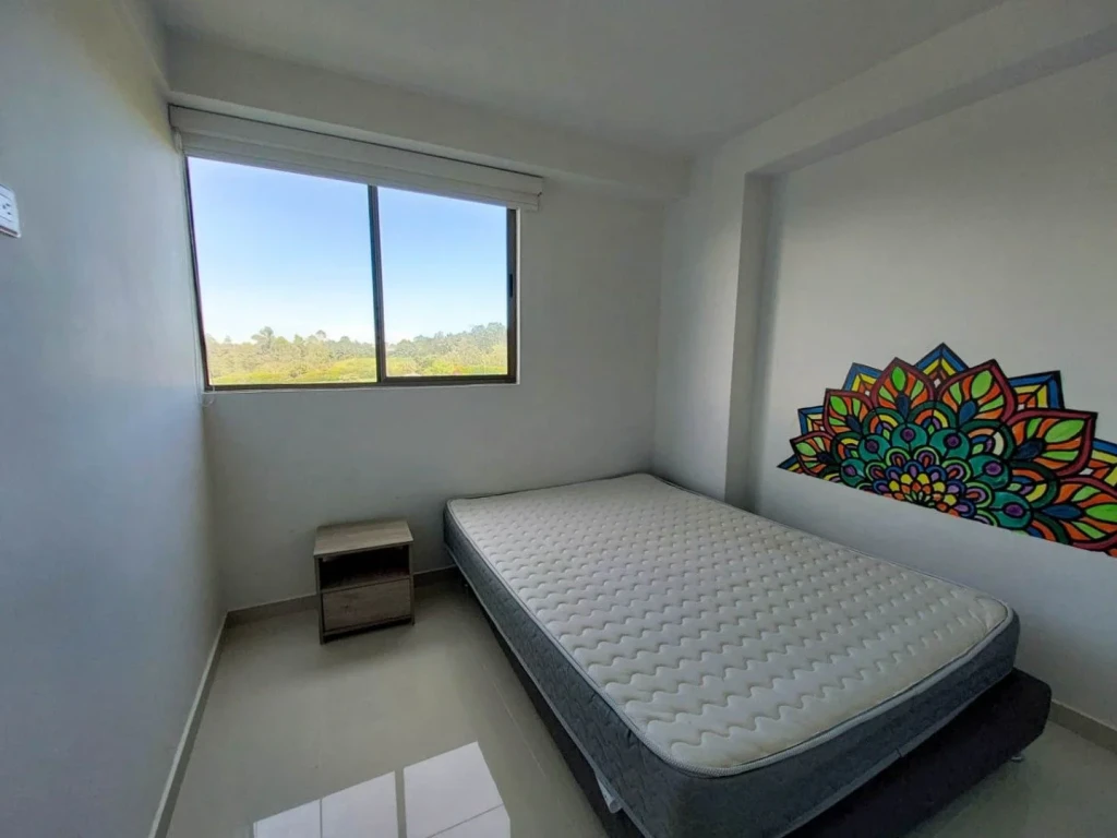 Apartamento en arriendo en Rionegro · foto 9 de 14
