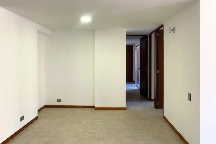 Apartamento de 3 alcobas en arriendo en Patio Bonito, Medellín, 91 m² · foto 11 de 16