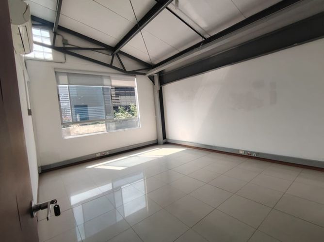 Bodega en venta en Simon Bolivar, Itagüí, 2026 m² · foto 17 de 24