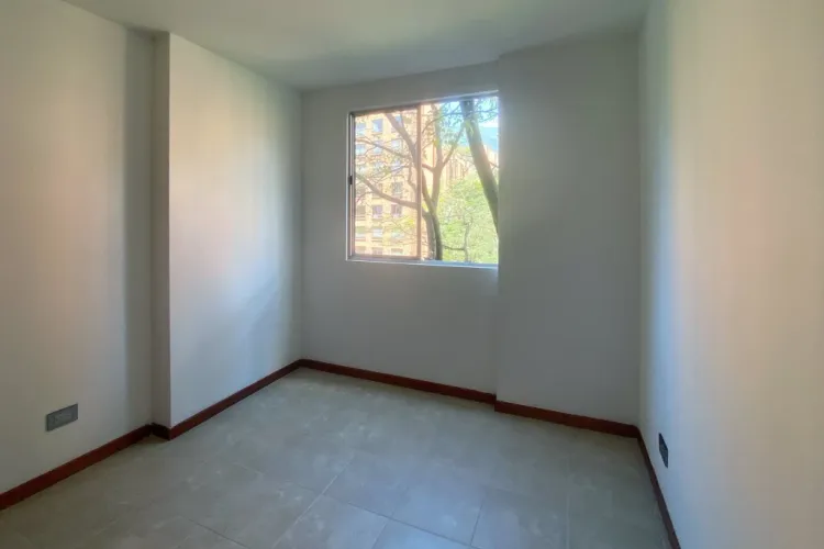 Apartamento de 3 alcobas en arriendo en Patio Bonito, Medellín, 91 m² · foto 15 de 16