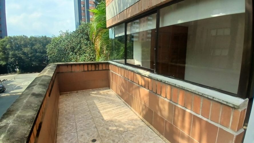 Apartamento en venta en Belén, Medellín · foto 5 de 13