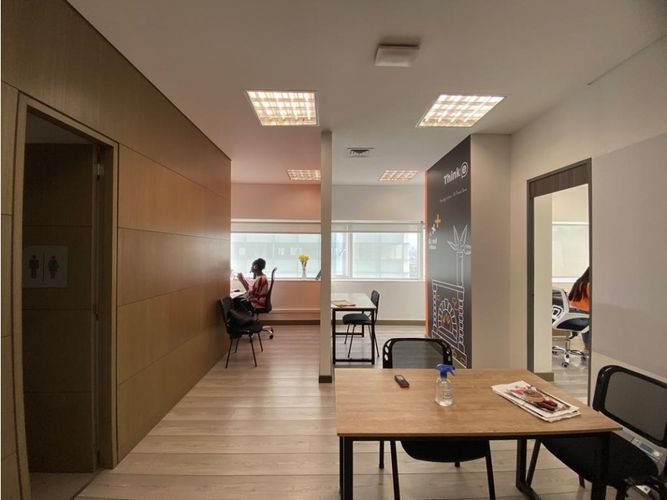 Oficina en arriendo en Ciudad Del Río, Medellín, 60 m² · foto 5 de 14
