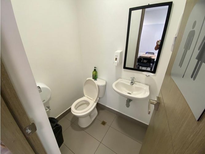Oficina en arriendo en Ciudad Del Río, Medellín, 60 m² · foto 8 de 14