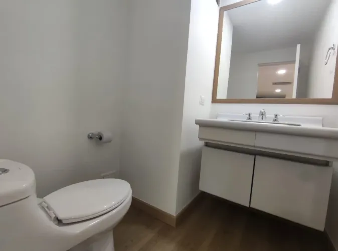Oficina en arriendo en El Diamante No. 2, Medellín, 42 m² · foto 4 de 4