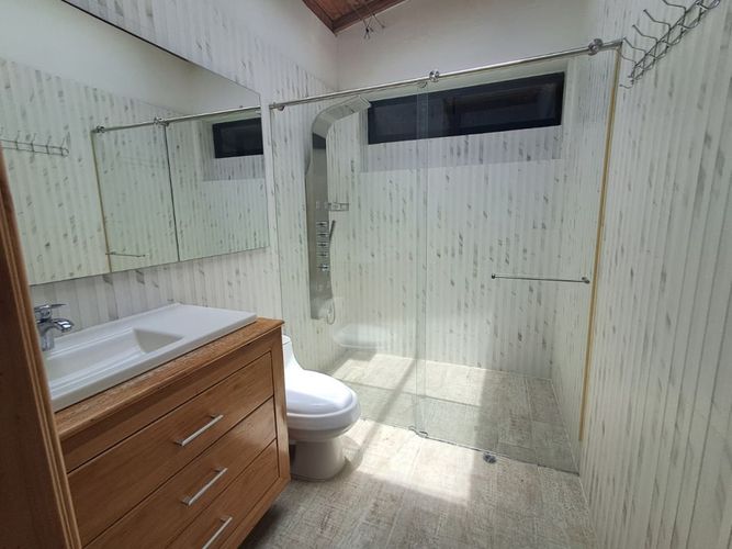 Casa de 5 alcobas en venta en Alcala, Envigado, 582 m² · foto 15 de 23