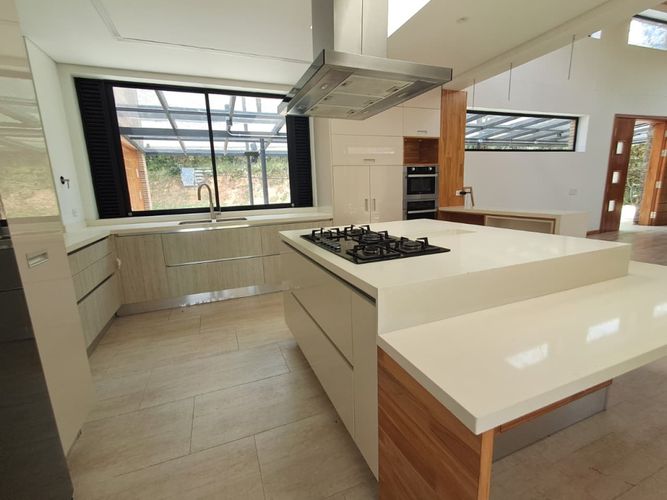 Casa de 5 alcobas en venta en Alcala, Envigado, 582 m² · foto 17 de 23