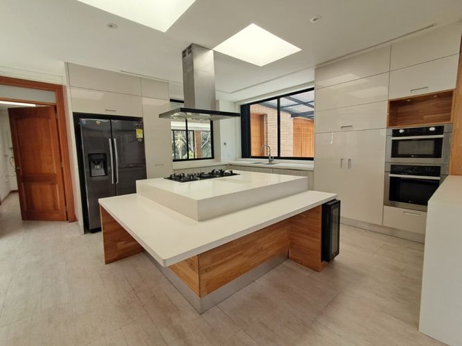 Casa de 5 alcobas en venta en Alcala, Envigado, 582 m² · foto 22 de 23