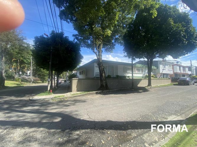 Casa de 4 alcobas en venta en Cadiz, Ibagué, 395 m² · foto 6 de 24