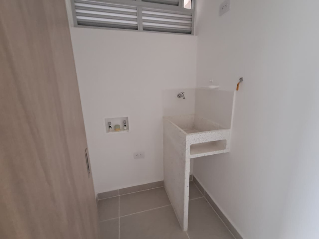 Apartamento en venta en Alcaravanes, Marinilla · foto 12 de 17