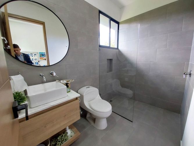 Casa de 3 alcobas en venta en La Convencion, Rionegro, 330 m² · foto 21 de 24