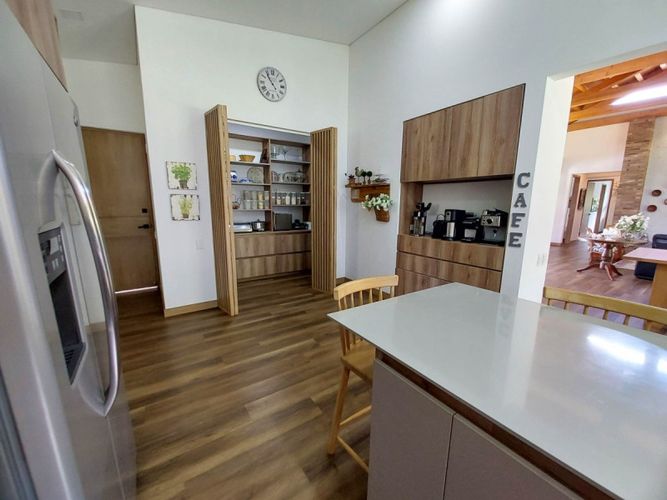 Casa de 3 alcobas en venta en La Convencion, Rionegro, 330 m² · foto 22 de 24