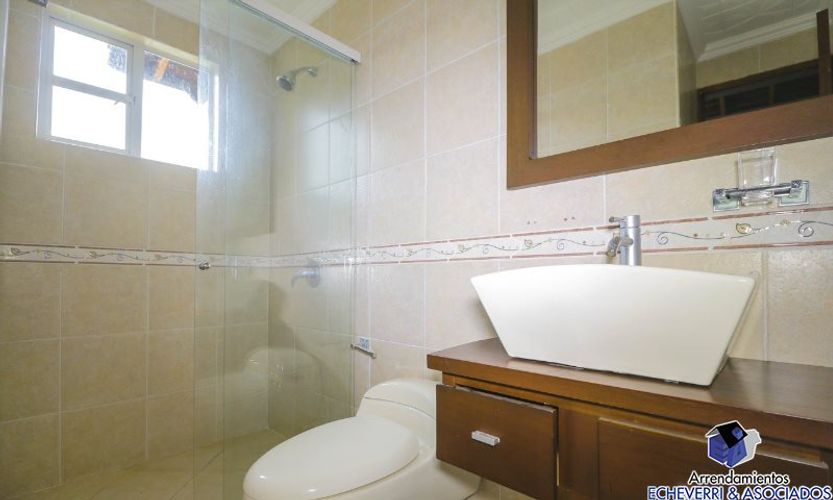 Casa de 6 alcobas en venta en Loma Del Escobero, El Retiro, 1400 m² · foto 10 de 15