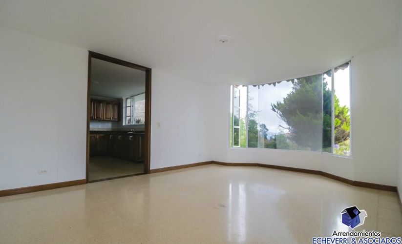 Casa de 6 alcobas en venta en Loma Del Escobero, El Retiro, 1400 m² · foto 15 de 15