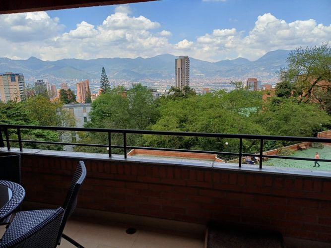 Apartamento de 3 alcobas en arriendo en El Tesoro, Medellín, 143 m² · foto 12 de 12