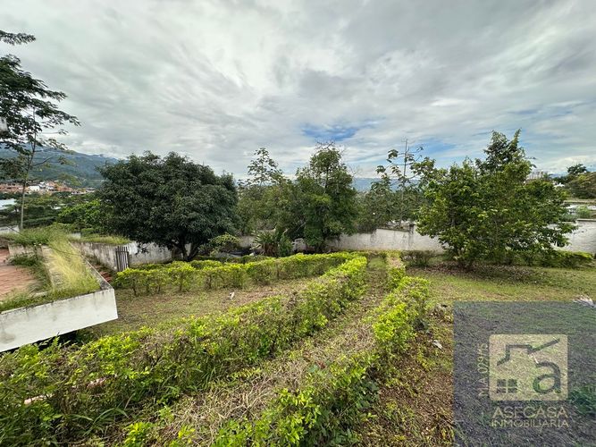 Casa de 5 alcobas en venta en Sotomayor, Bucaramanga, 350 m² · foto 4 de 20