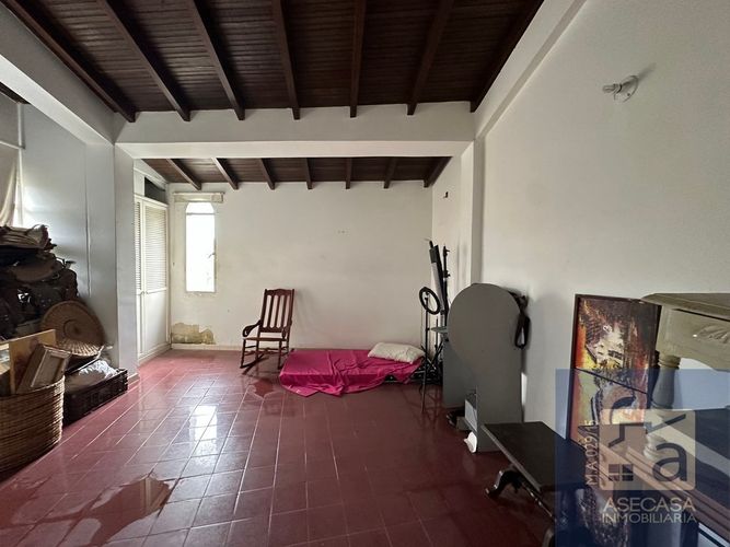 Casa de 5 alcobas en venta en Sotomayor, Bucaramanga, 350 m² · foto 6 de 20