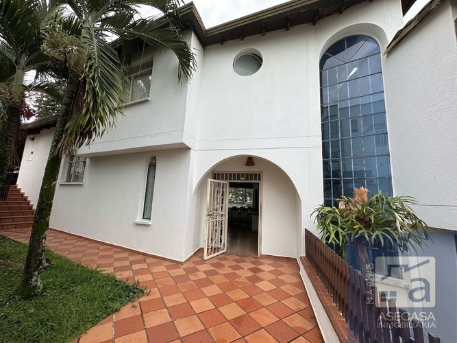 Casa de 5 alcobas en venta en Sotomayor, Bucaramanga, 350 m² · foto 8 de 20